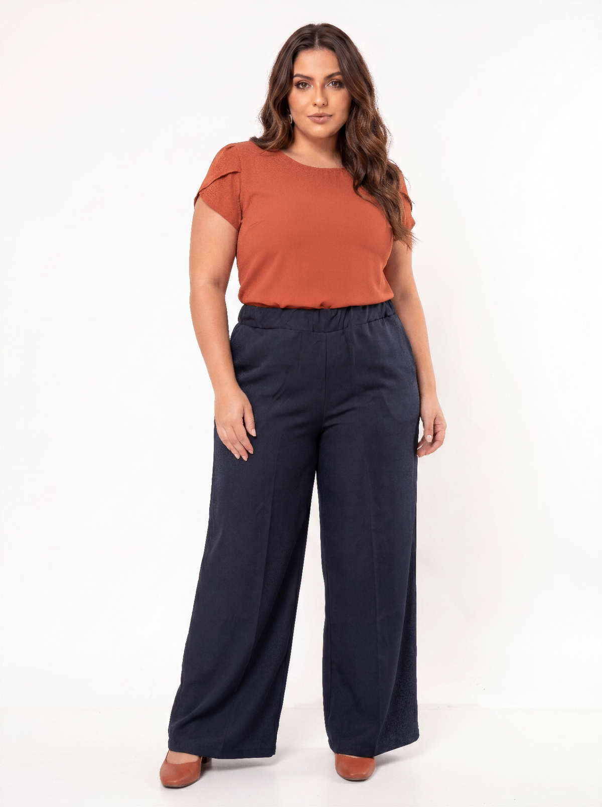 Calça Návia pantalona preta - costas