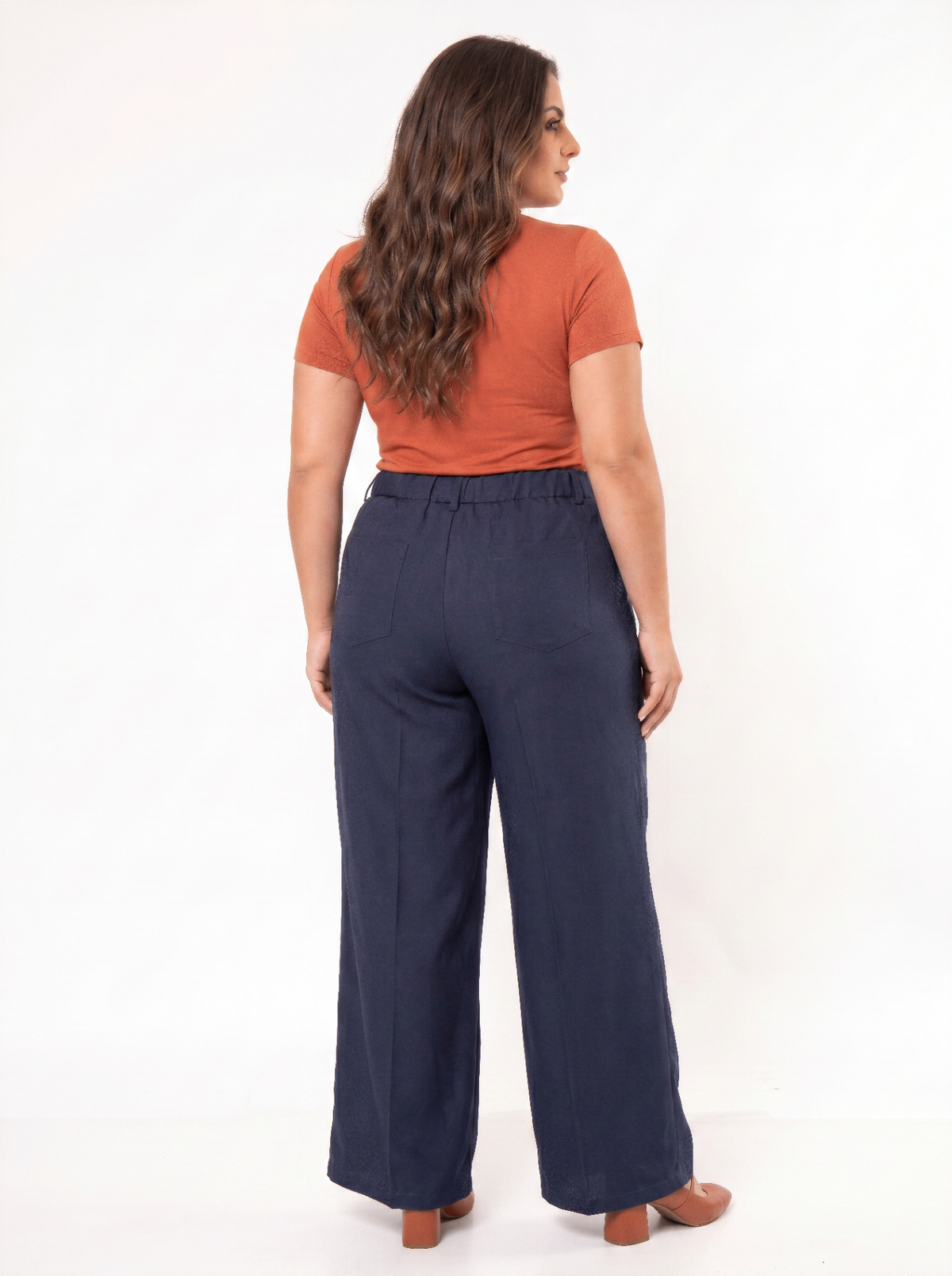 Calça Návia pantalona preta - detalhe