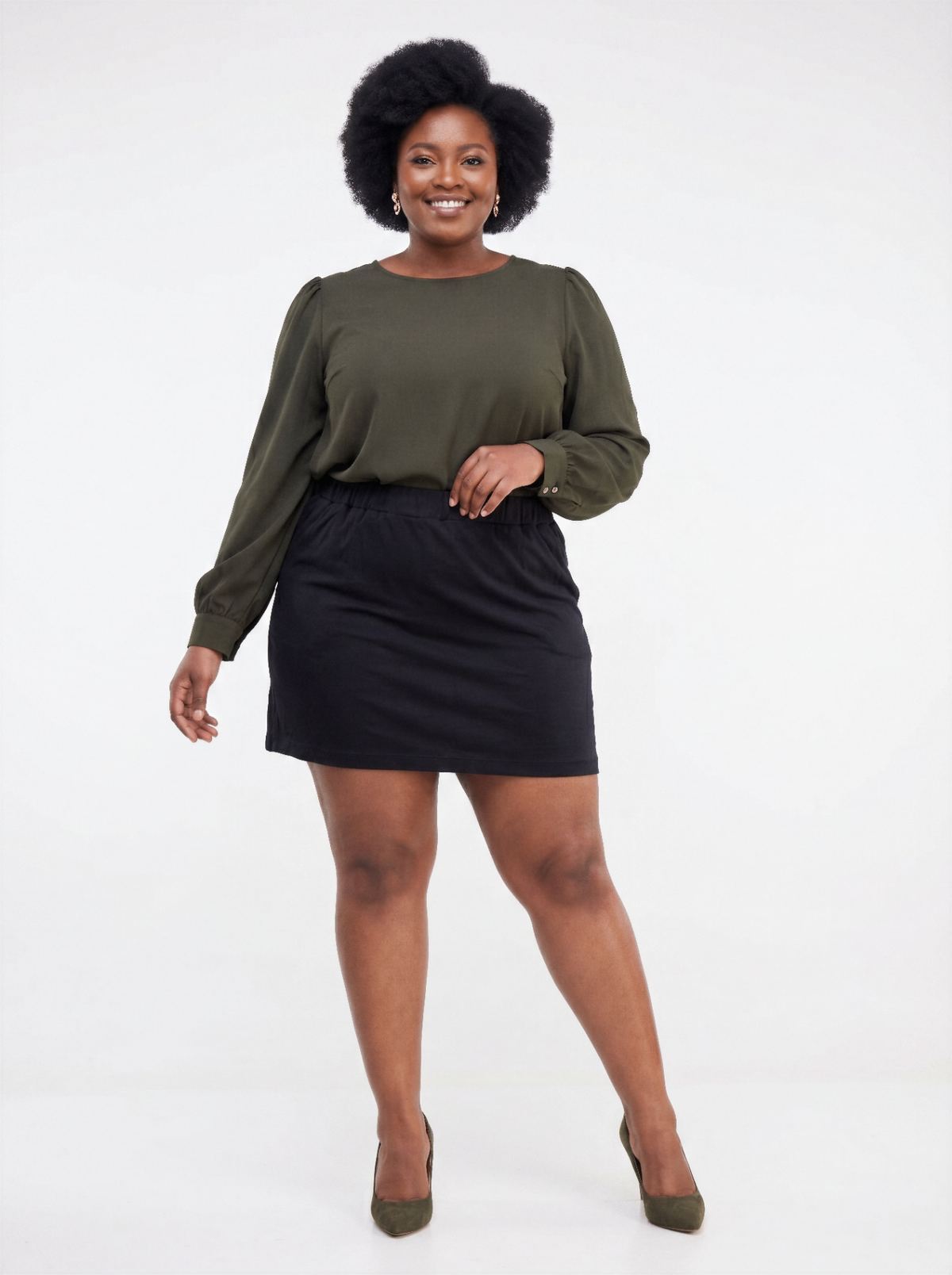 Short-Saia Duna preto plus size - frente