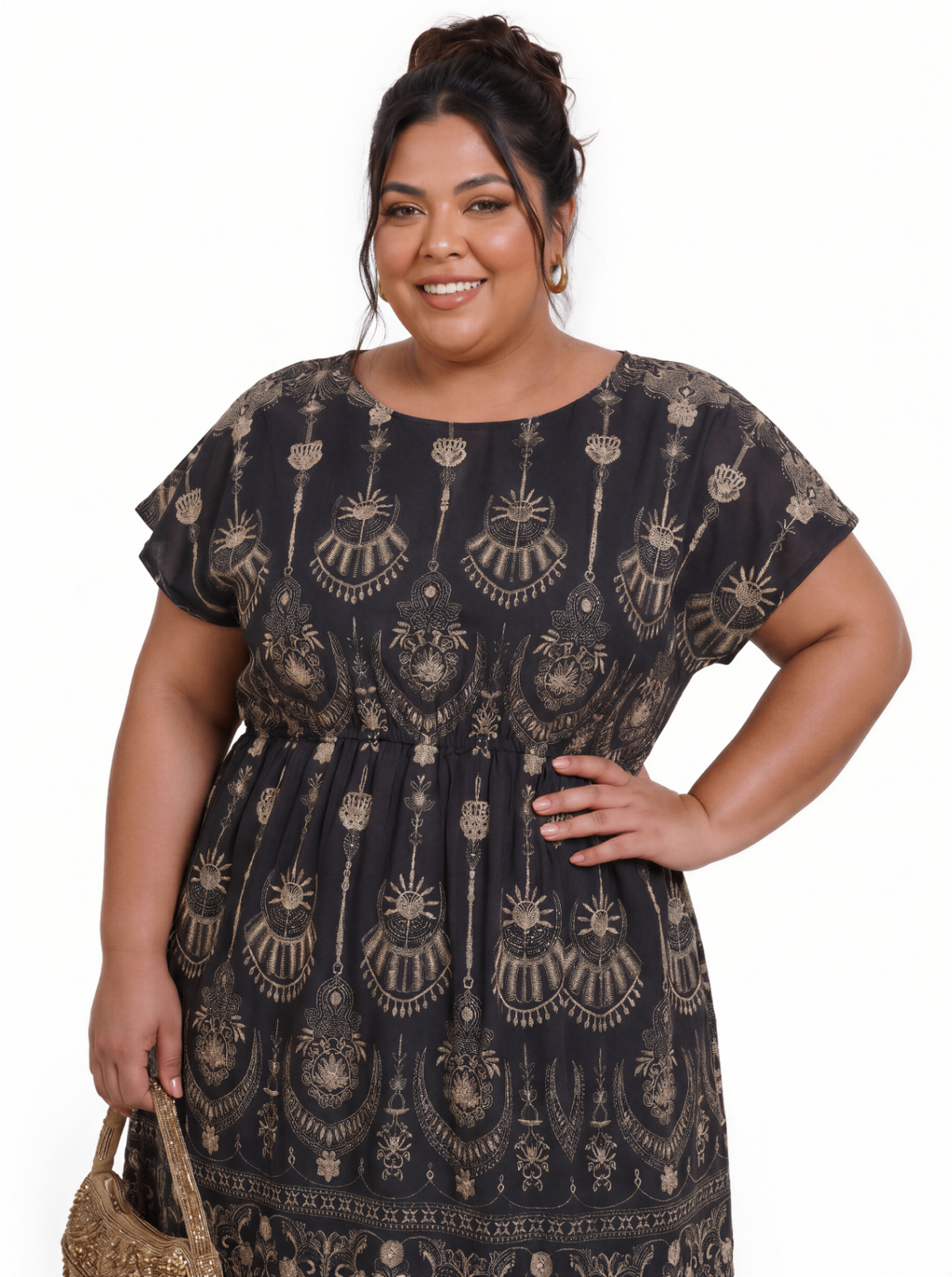 Vestido Ornato curto estampado plus size - detalhe superior